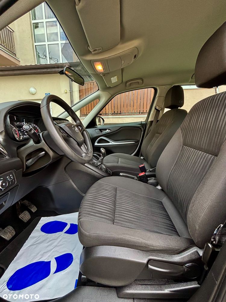 Opel Zafira - 23