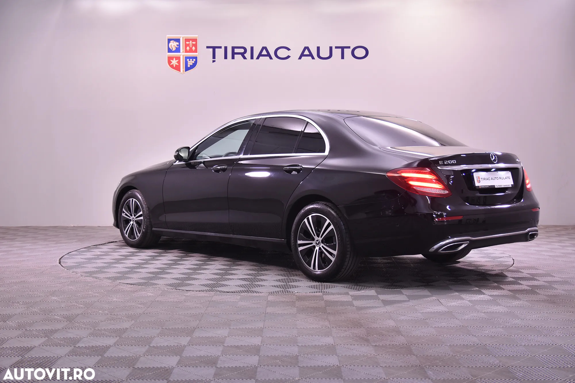 Mercedes-Benz E 200 MHEV Aut. - 3