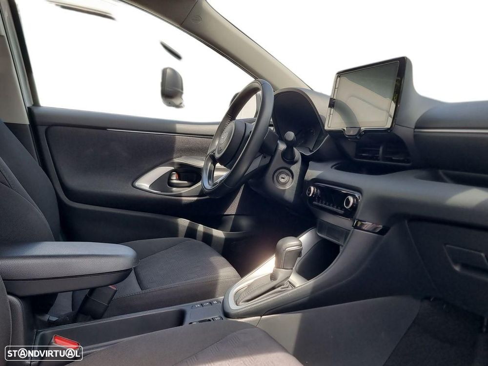 Toyota Yaris - 7