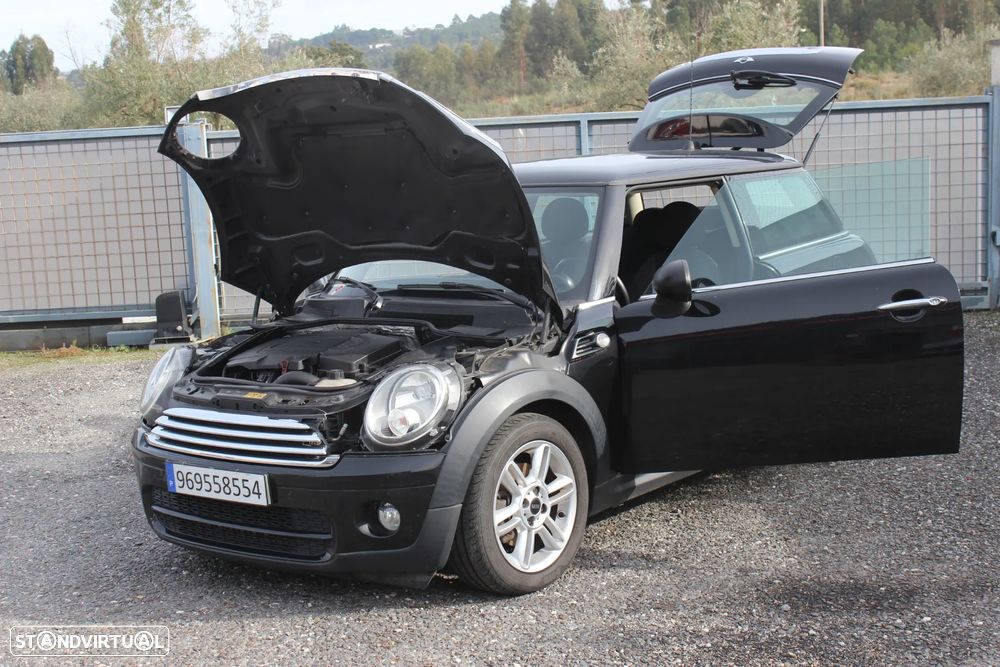 MINI 3 Portas One D - 1