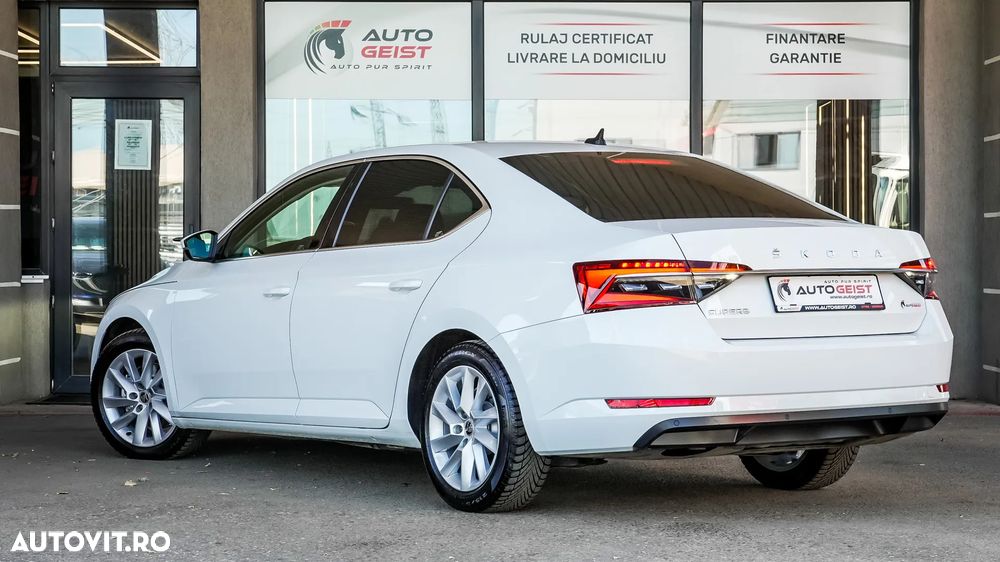 Skoda Superb 2.0 TDI DSG Ambition - 5