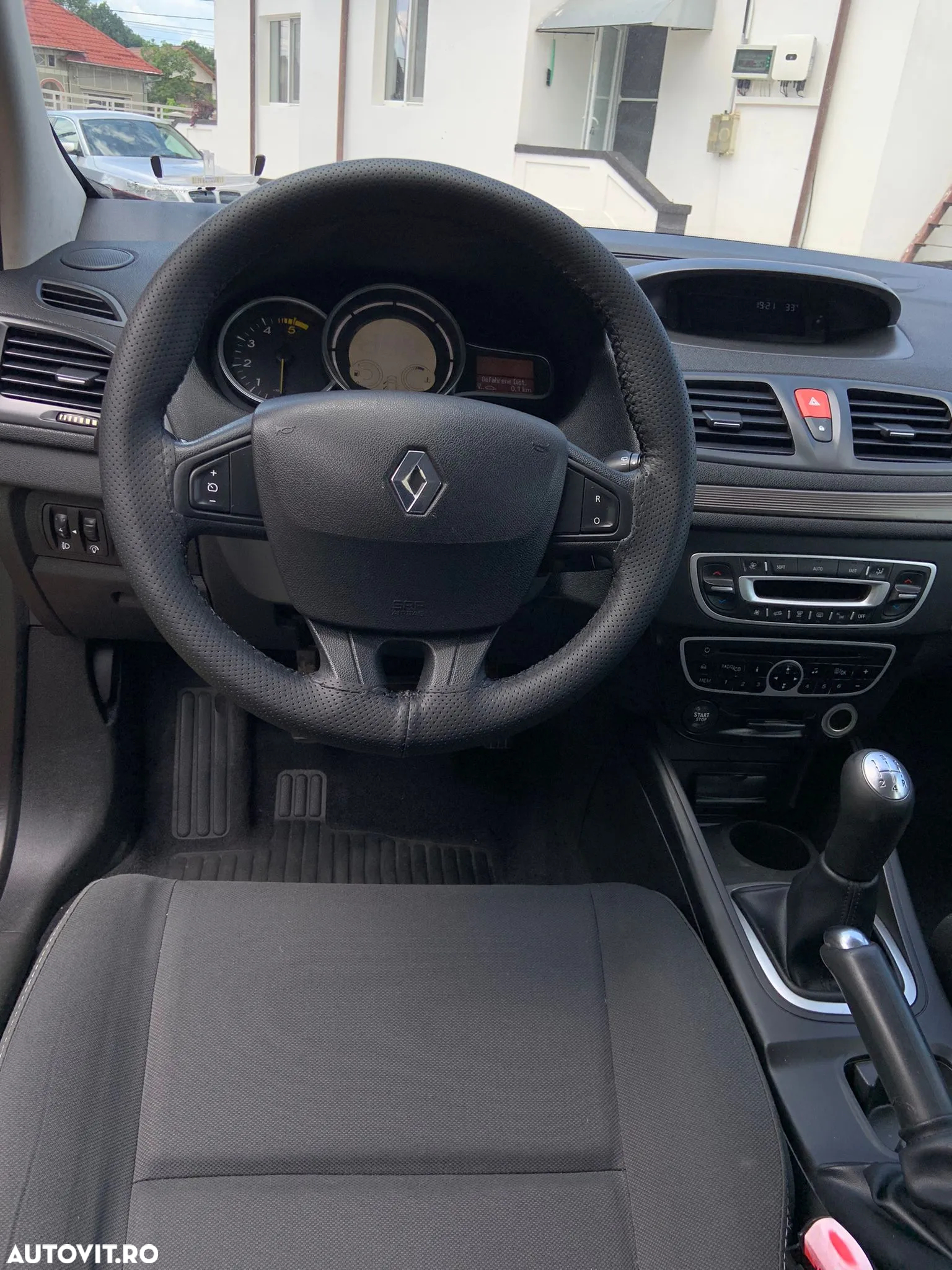 Renault Megane 1.5 dCi Authentique - 6