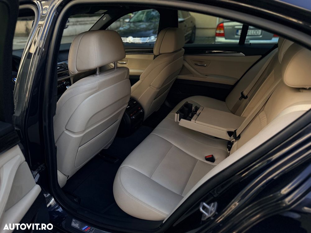 BMW Seria 5 530d xDrive - 9
