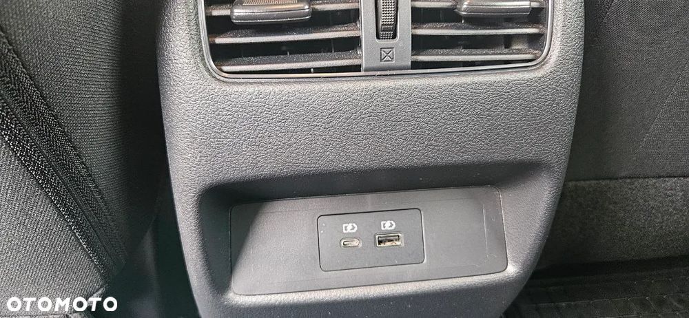 Nissan Qashqai 1.3 DIG-T MHEV N-Connecta Xtronic - 34