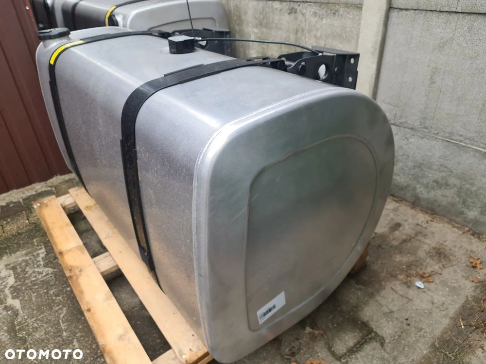 Zbiornik paliwa 135CM 1.35M METRA NOWY STANDARD VOLVO FH FM FH4 RENAULT MAGNUM PREMIUM DXI RANGE T - 3