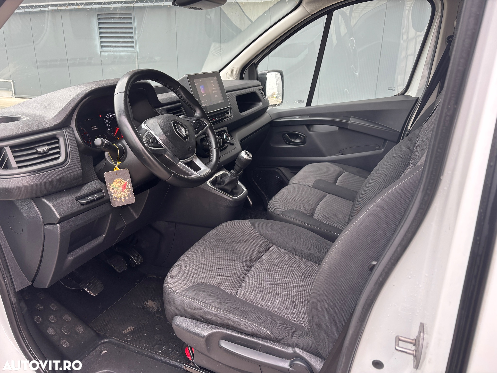 Renault TRAFIC - 5