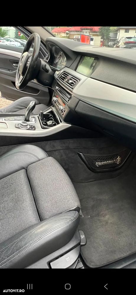 BMW Seria 5 525d xDrive - 11