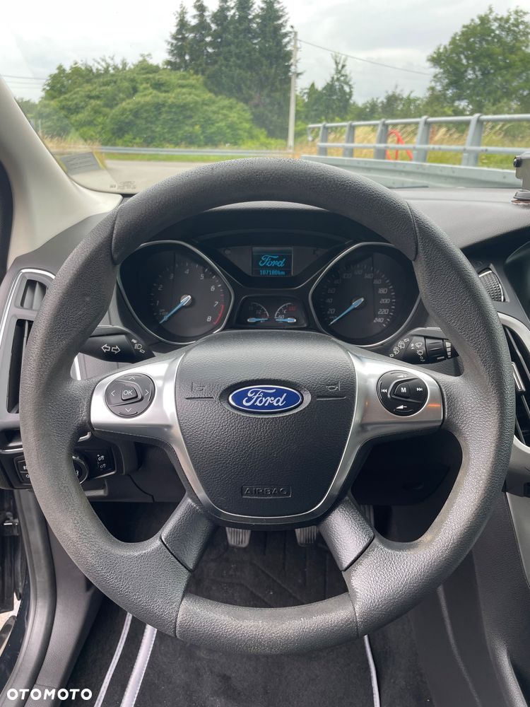 Ford Focus - 16
