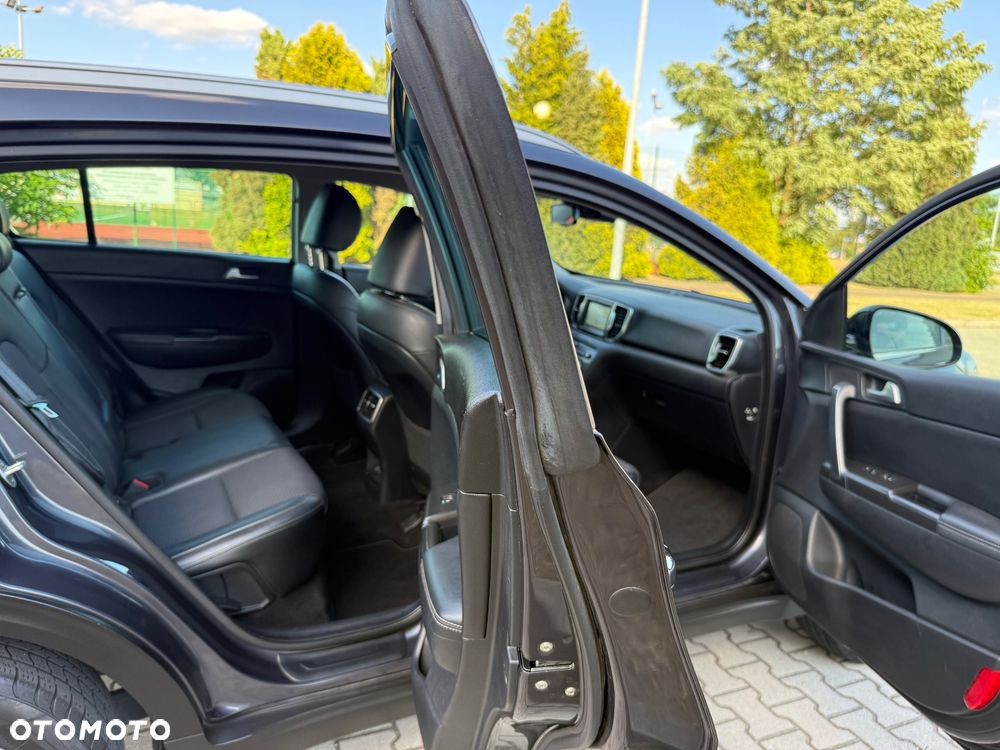 Kia Sportage 1.7 CRDI 2WD ISG Spirit - 17
