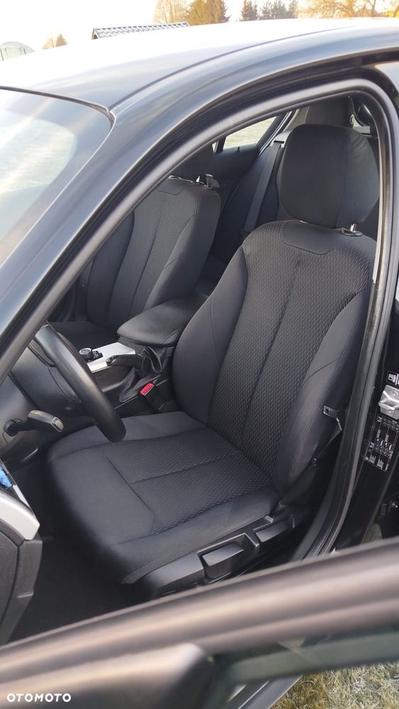 BMW Seria 1 114i - 16