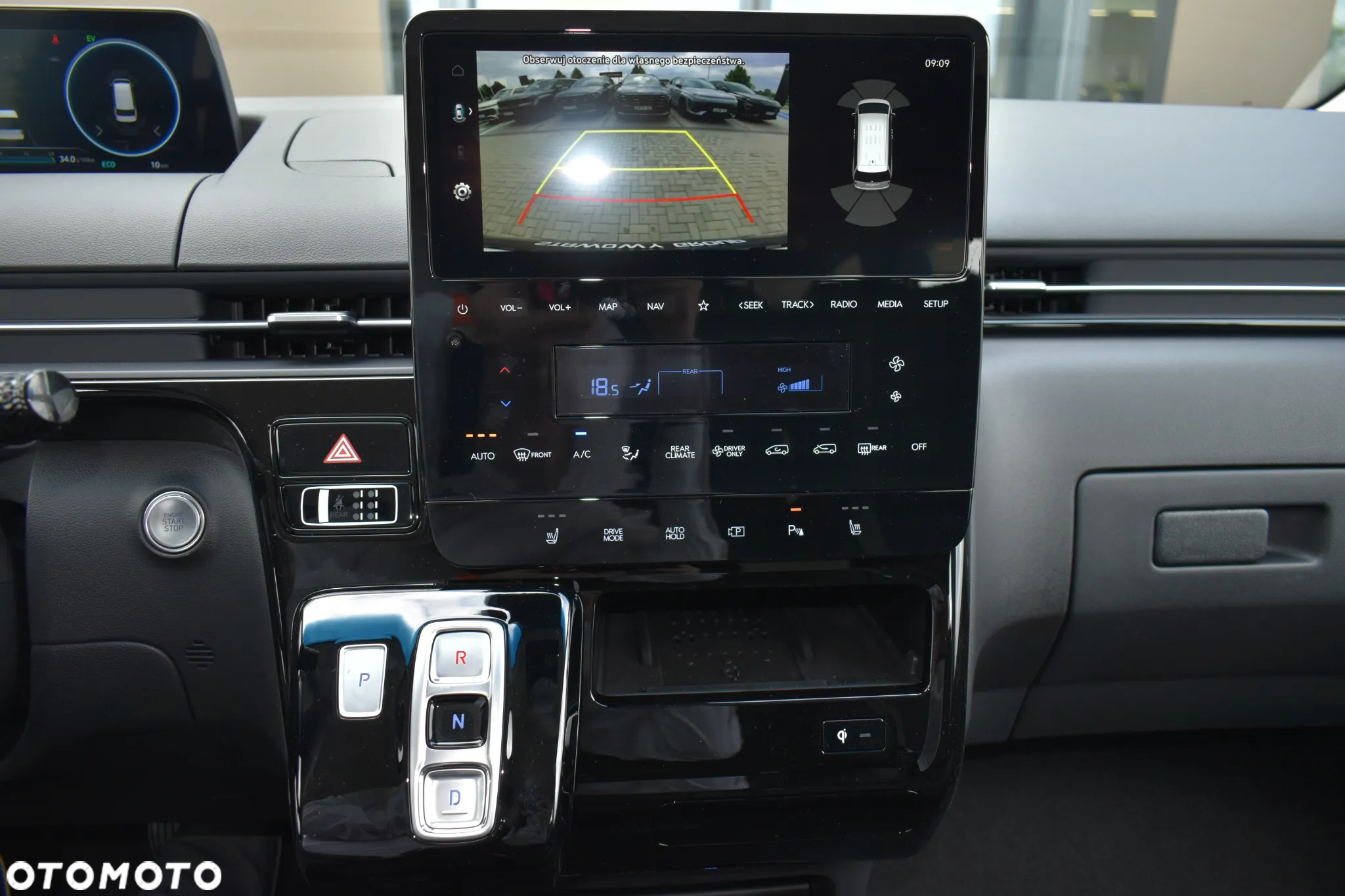 Hyundai Staria - 12