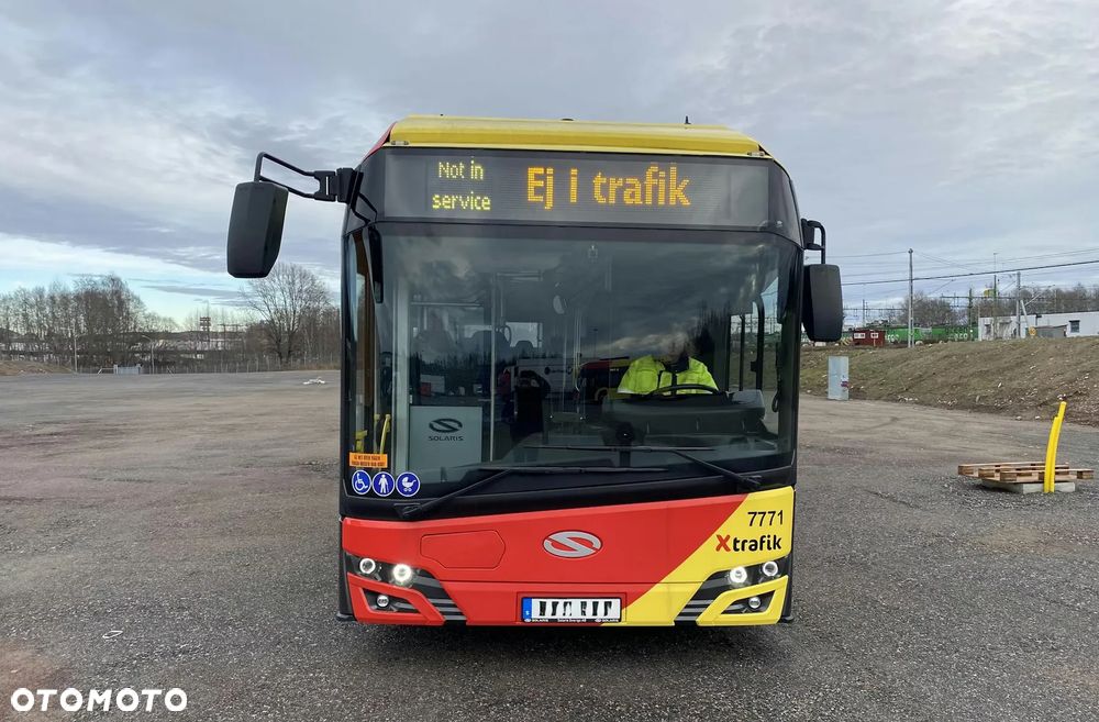 Solaris URBINO 12 Hydrogen / 81 PASAŻERÓW / MODEL 2022 / STAN JAK NOWY / BEZWYPADKOWY / OKAZJA / MOŻLIWOŚĆ TRANSPORTU / EURO 6 - 4