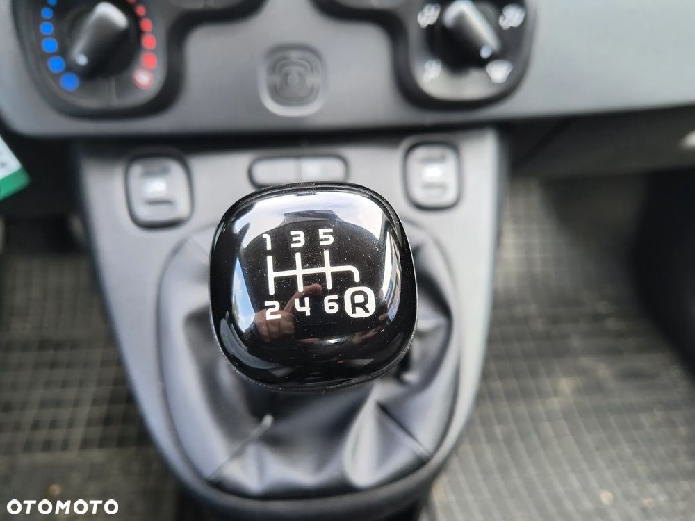 Fiat Panda 1.0 Hybrid City Life - 12