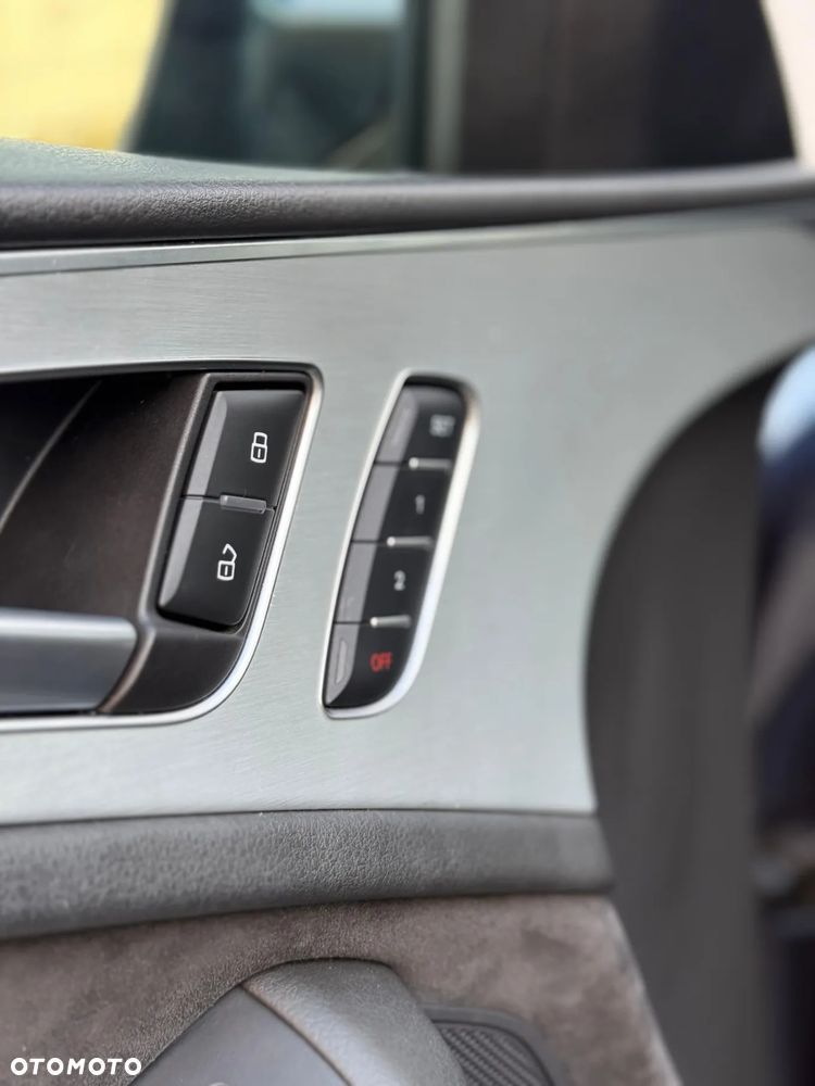 Audi A6 Avant 3.0 TDI Quattro S tronic - 22