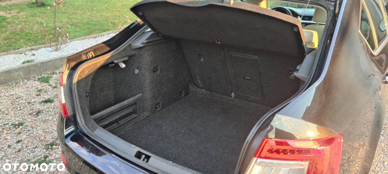 Skoda Octavia 1.8 TSI Elegance DSG - 11
