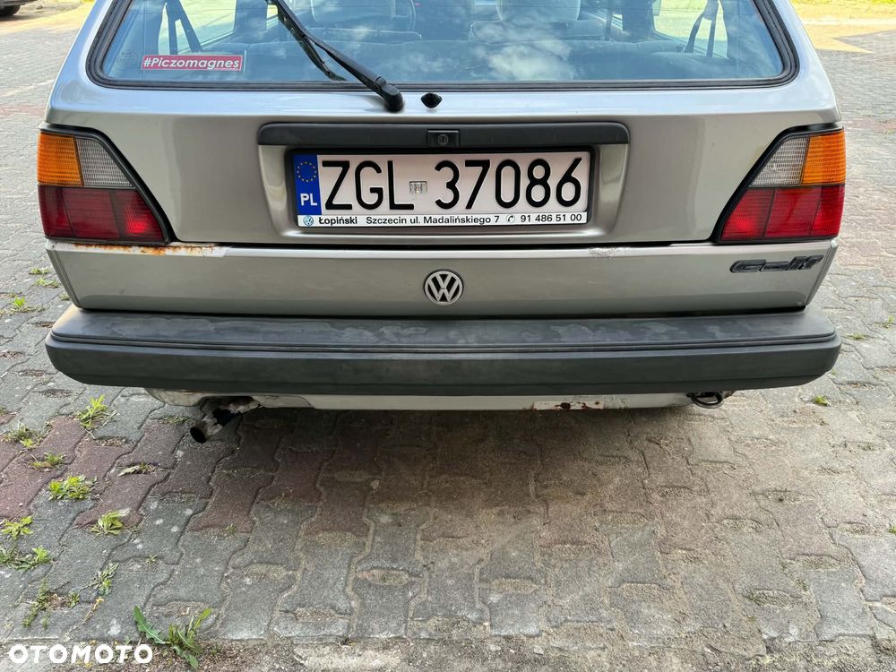Volkswagen Golf 1.6 CL D - 4