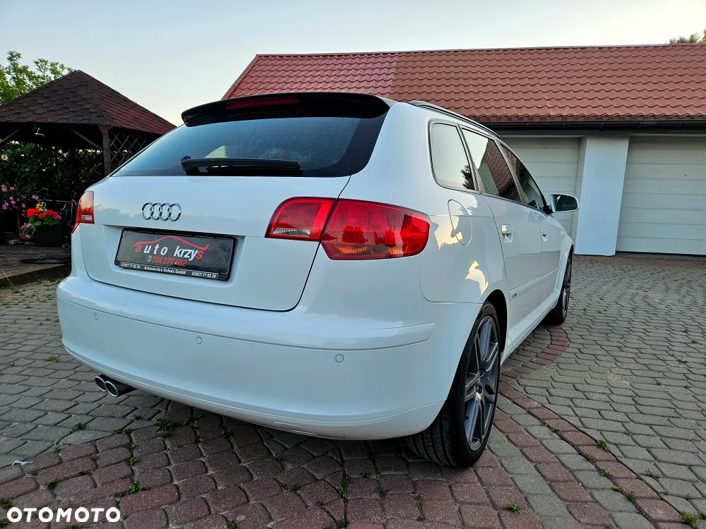 Audi A3 Sportback - 8