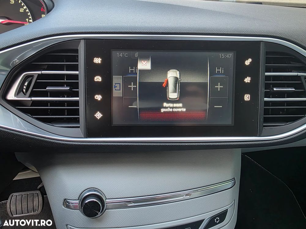 Peugeot 308 1.2 L PureTech Turbo S&S Allure Aut. - 17