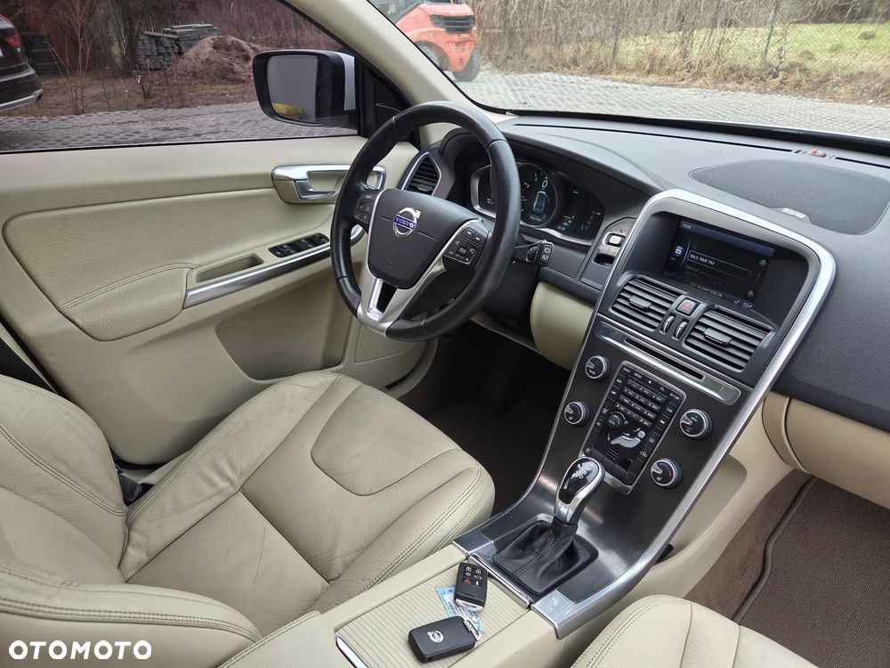 Volvo XC 60 T6 AWD Summum - 10