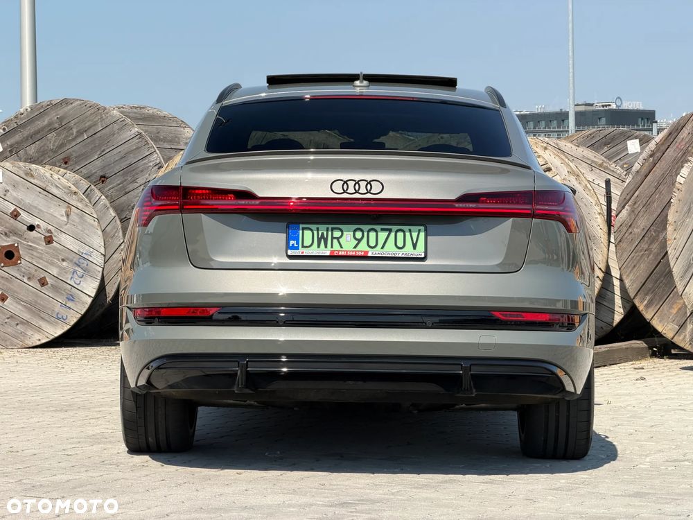 Audi e-tron 55 Quattro S Line - 8