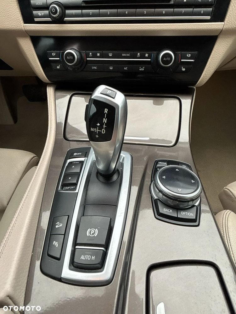 BMW Seria 5 525d xDrive Modern Line - 16
