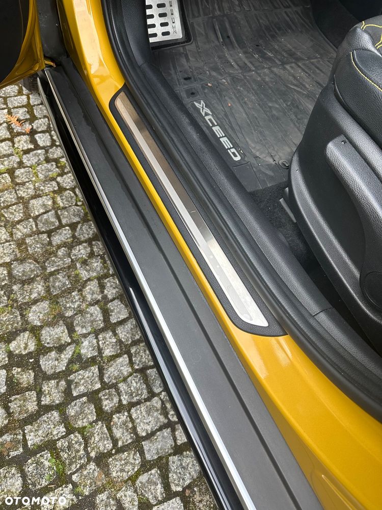 Kia XCeed 1.5 T-GDI Business Line - 24