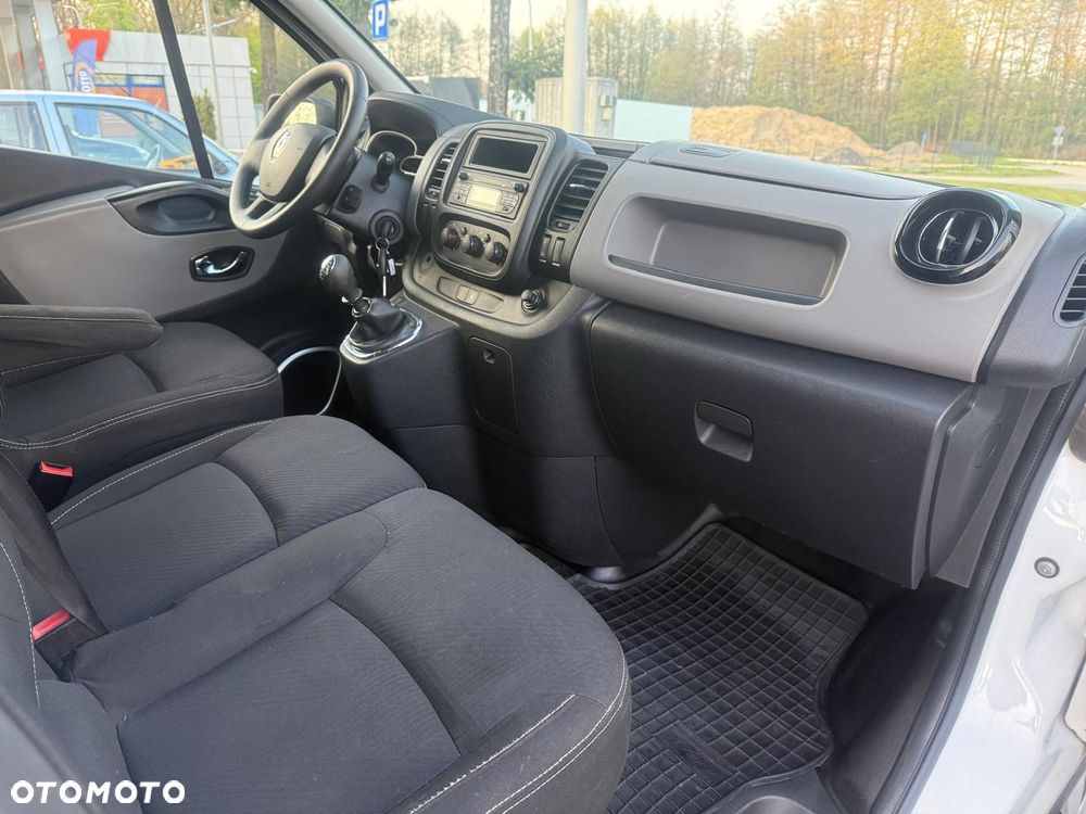 Opel Vivaro - 11