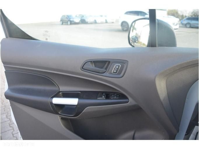 Ford Transit Connect - 17