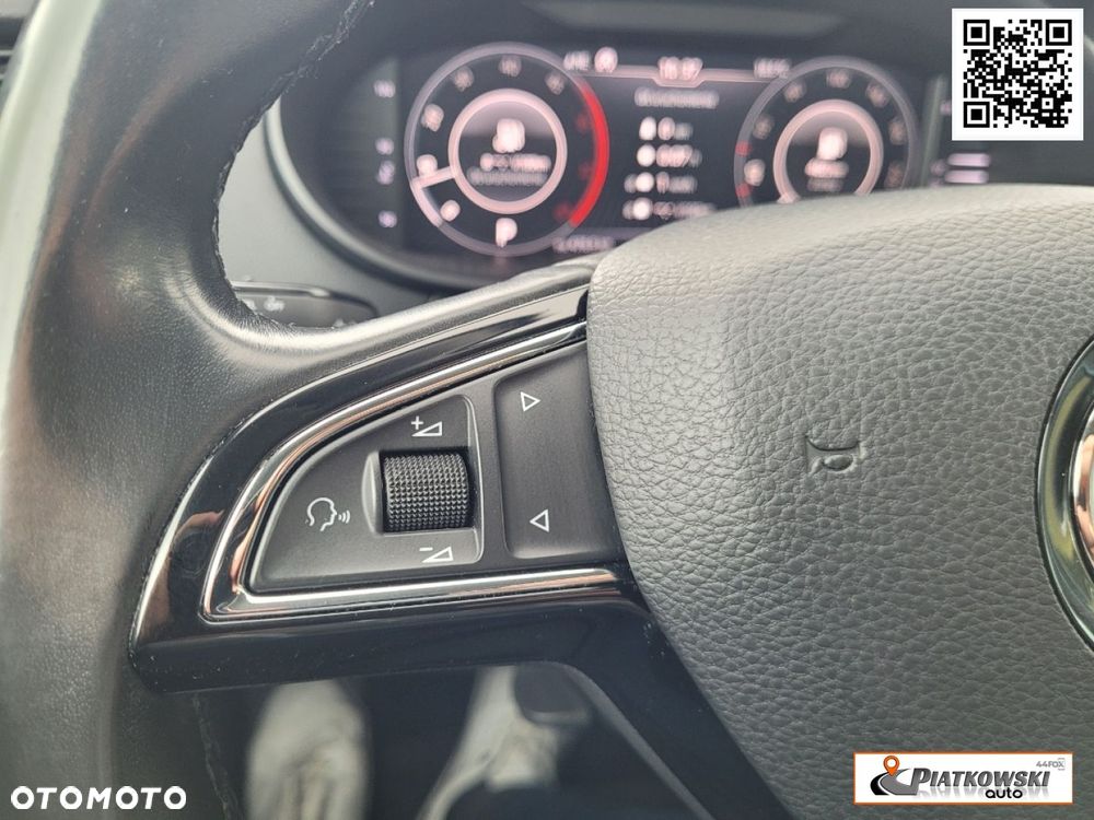 Skoda Octavia 2.0 TDI DSG Sportline - 30