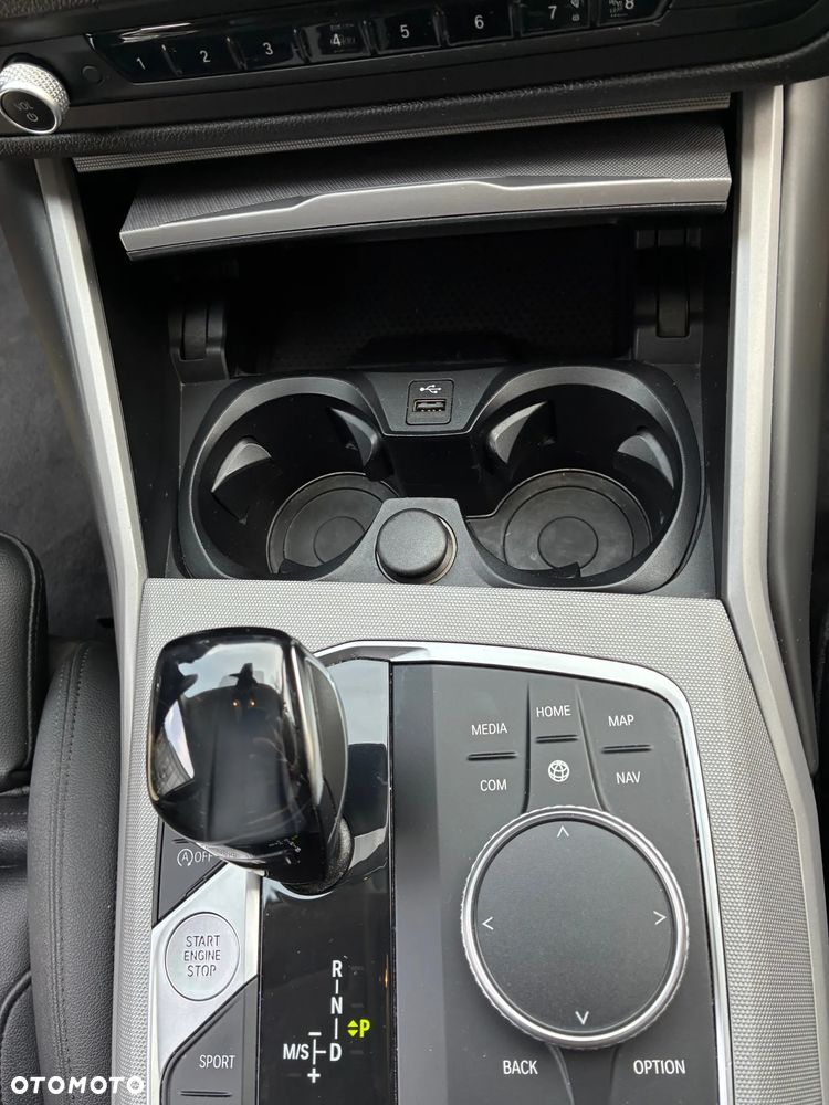 BMW Seria 3 320d Advantage sport - 26