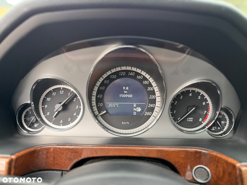Mercedes-Benz Klasa E - 25