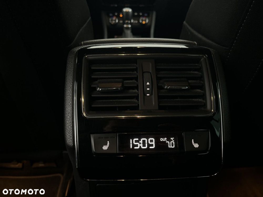 Skoda Superb 2.0 TDI SCR 4x4 Style DSG - 18