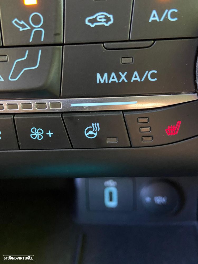 Ford Focus 1.5 TDCi ECOBlue Connected Aut. - 10