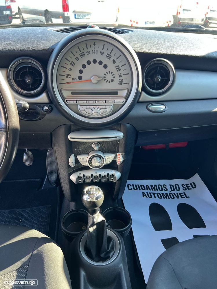 MINI 3 Portas One D - 22