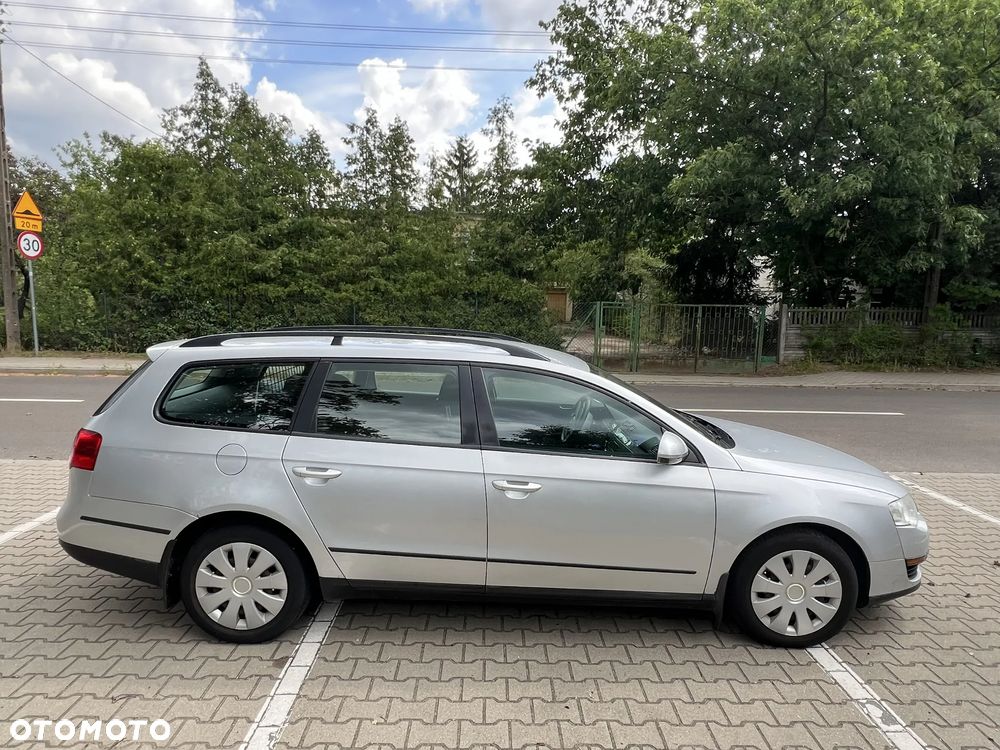 Volkswagen Passat 2.0 TDI DPF Trendline - 3