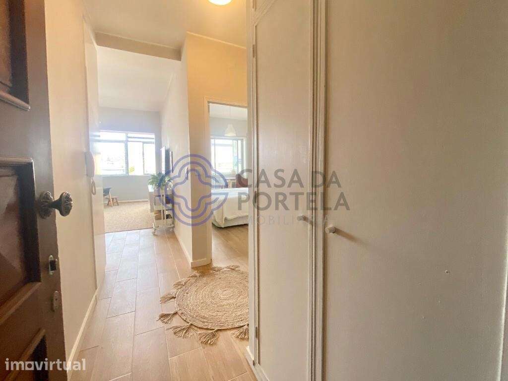 Apartamento T1 Mobilado no Centro do Porto Junto ao Metro. - Grande imagem: 2/15