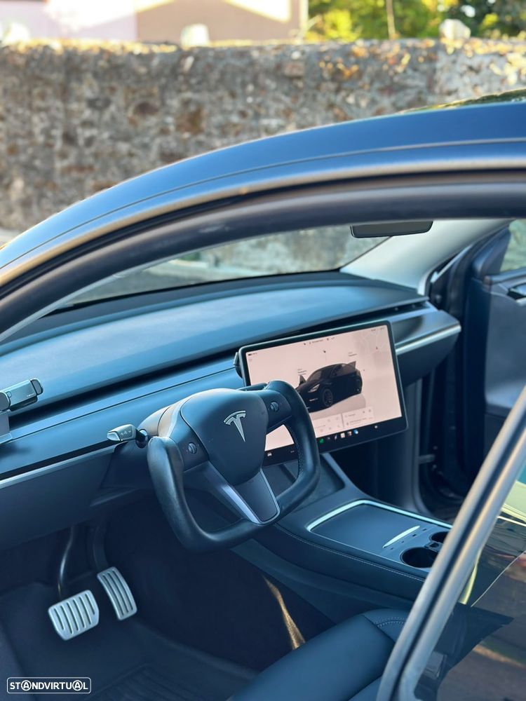 Tesla Model Y Performance Tração Integral - 16