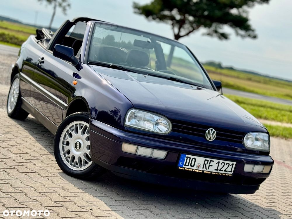 Volkswagen Golf Cabrio 1.8 - 32
