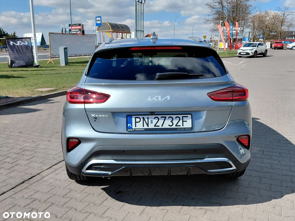 Kia XCeed 1.5 T-GDI Business Line DCT - 4
