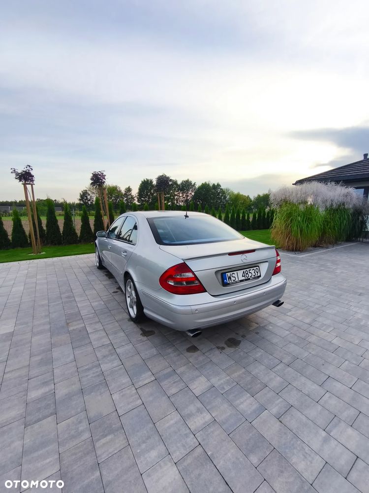 Mercedes-Benz Klasa E 500 4-Matic Avantgarde - 4
