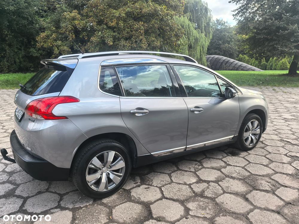 Peugeot 2008 82 VTI Allure - 16