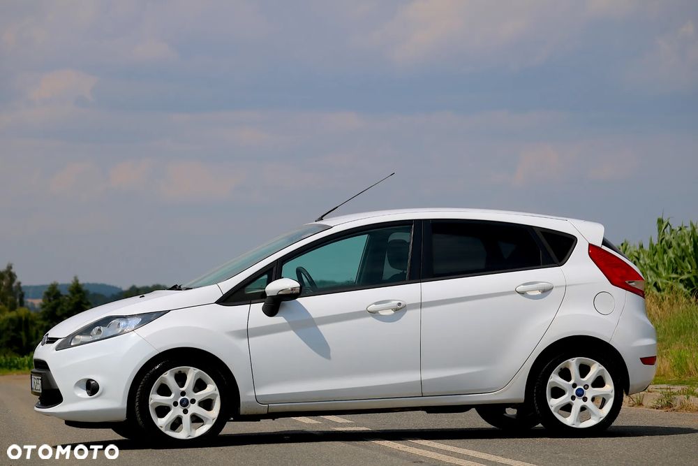 Ford Fiesta 1.25 Platinium X EU5 - 16
