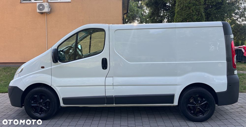 Opel Vivaro - 11