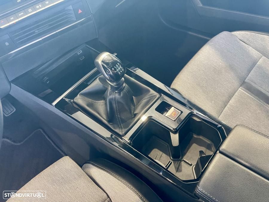 Opel Astra 1.2 T Elegance - 13