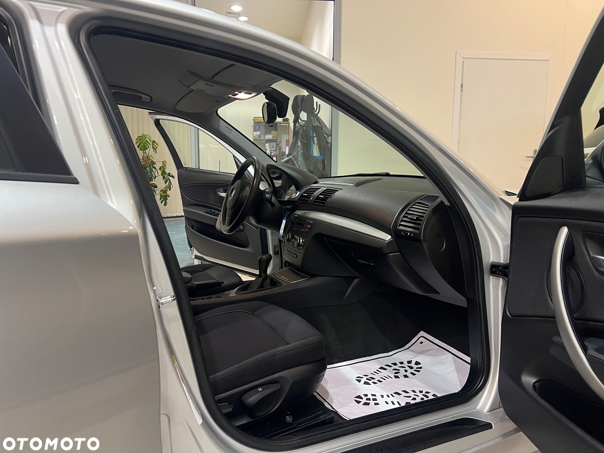 BMW Seria 1 118d - 36