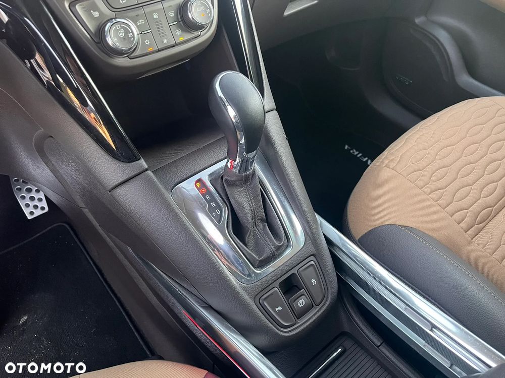 Opel Zafira Tourer 2.0 CDTI Automatik Edition - 30