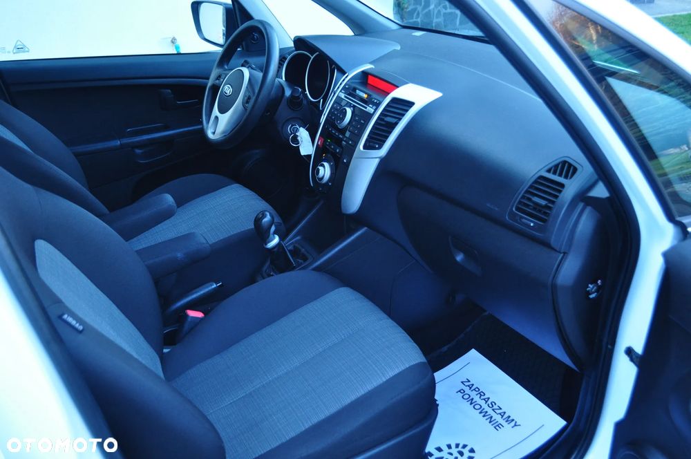 Kia Venga 1.4 CVVT Spirit - 19