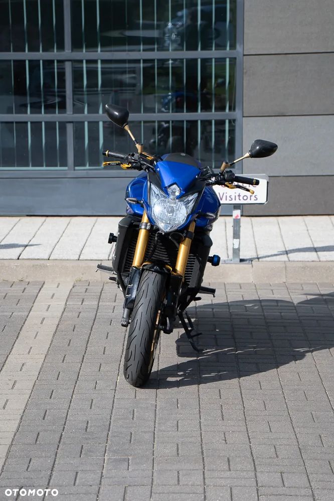 Yamaha FZ8 - 2