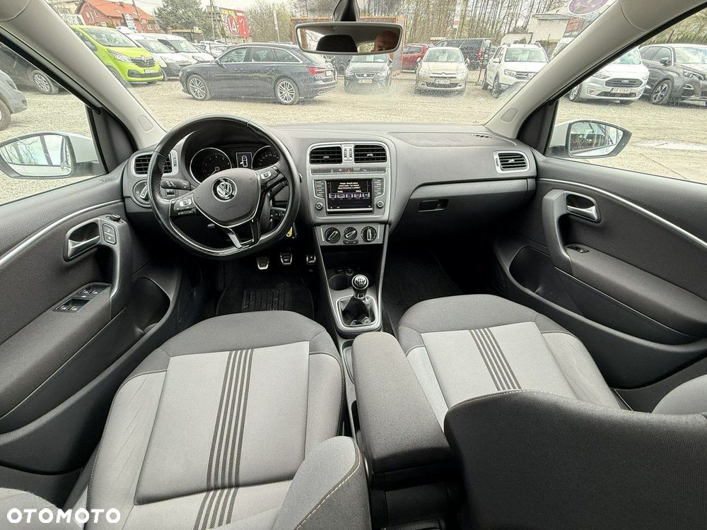Volkswagen Polo - 13