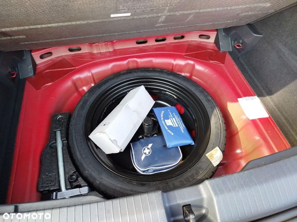 Volkswagen T-Roc - 25